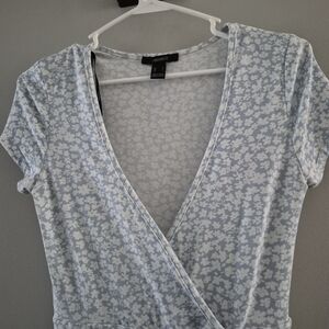 Forever 21 Floral Front Tie Romper. Super Soft